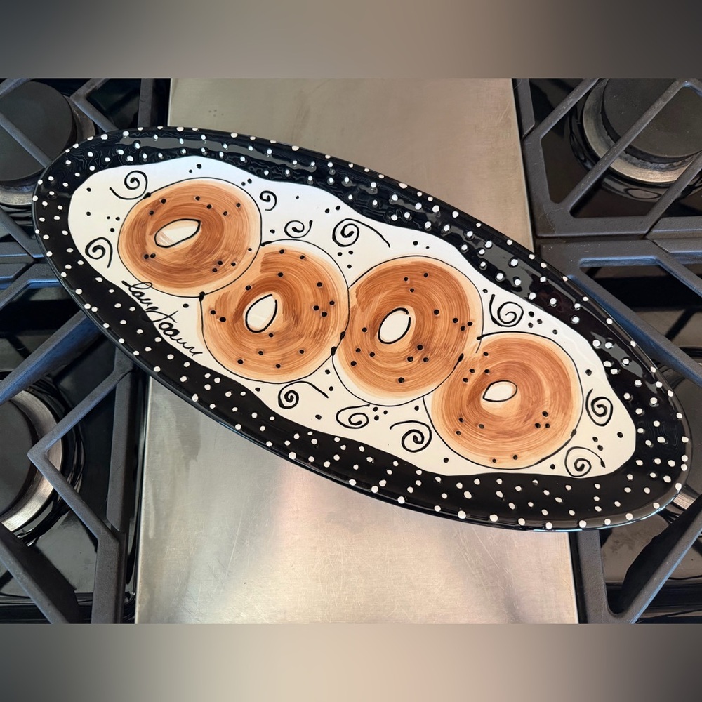 Hand‑painted bagel platter oval ceramic tray - black/white polka dot border 🌞